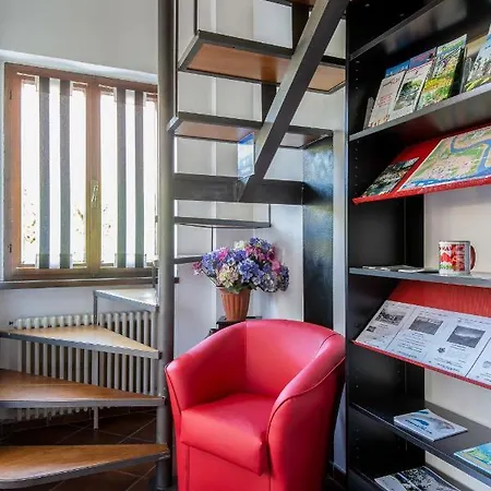 Mammamia Apt. #3